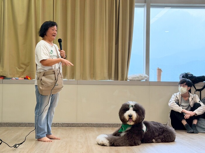 115.04.22心輔四班級講座-認識寵物輔助治療圖片