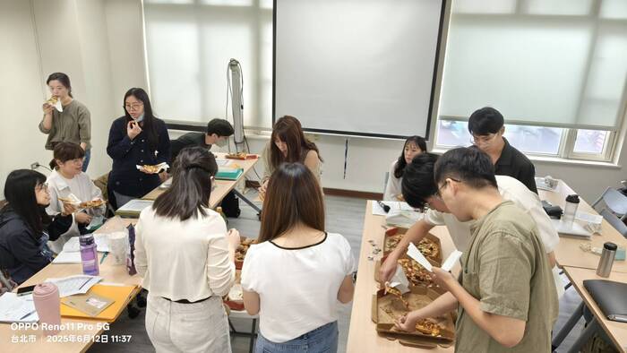 114年6月12日碩三全職實習期末分享會暨慶功會圖片