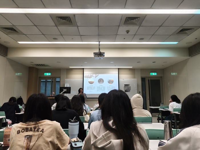 115.04.22心輔1B班級講座－是心之所向還是業障深重-我的生命歷程與生涯抉擇圖片