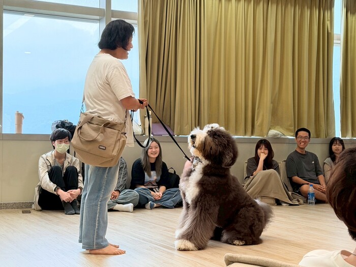 115.04.22心輔四班級講座－認識寵物輔助治療圖片