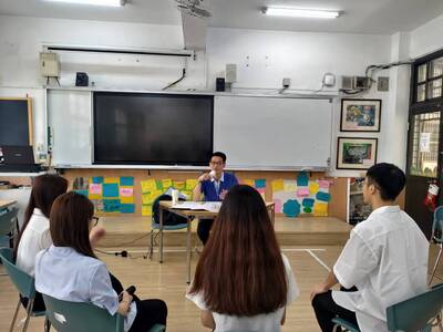 114年5月8日，本系黃政昌老師應邀前往中和高中，為社會心理學群舉辦升學講座圖片