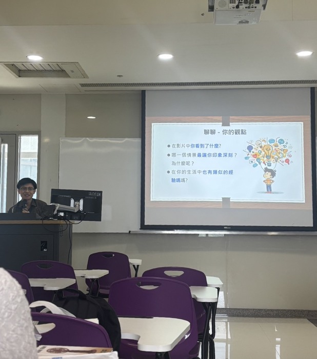 115.05.20心輔2B班級講座-諮商工作者的養成與路徑---經驗分享座談圖片