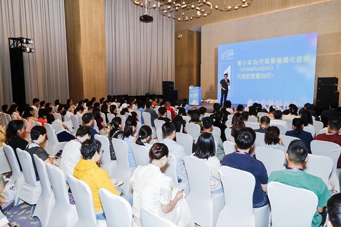 114年8月8日至10日，本系黃政昌老師，受邀參加第19屆中國心理學家大會（深圳），發表專題演講與參與圓桌論壇。圖片